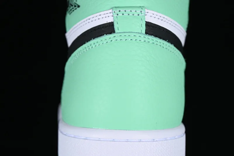 All categories Air Jordan Jordan series basketball shoes Air Jordan 1 High Air Jordan 1 Retro High "Green Glow" AJ1 Joe 1 mint green high-top basketball shoes DZ5485-130